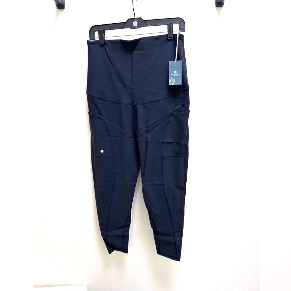 Women’s maternity/postpartum black leggings.High quality!New w/tags size XL